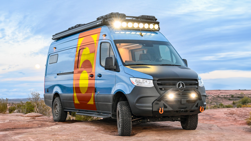 File:2023 Mercedes Benz Sprinter.png